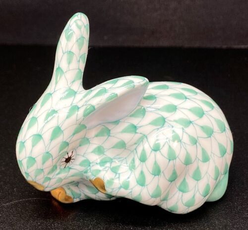 ? MINT HEREND Scratching Bunny Rabbit Green Fishnet Figurine  | eBay | eBay US