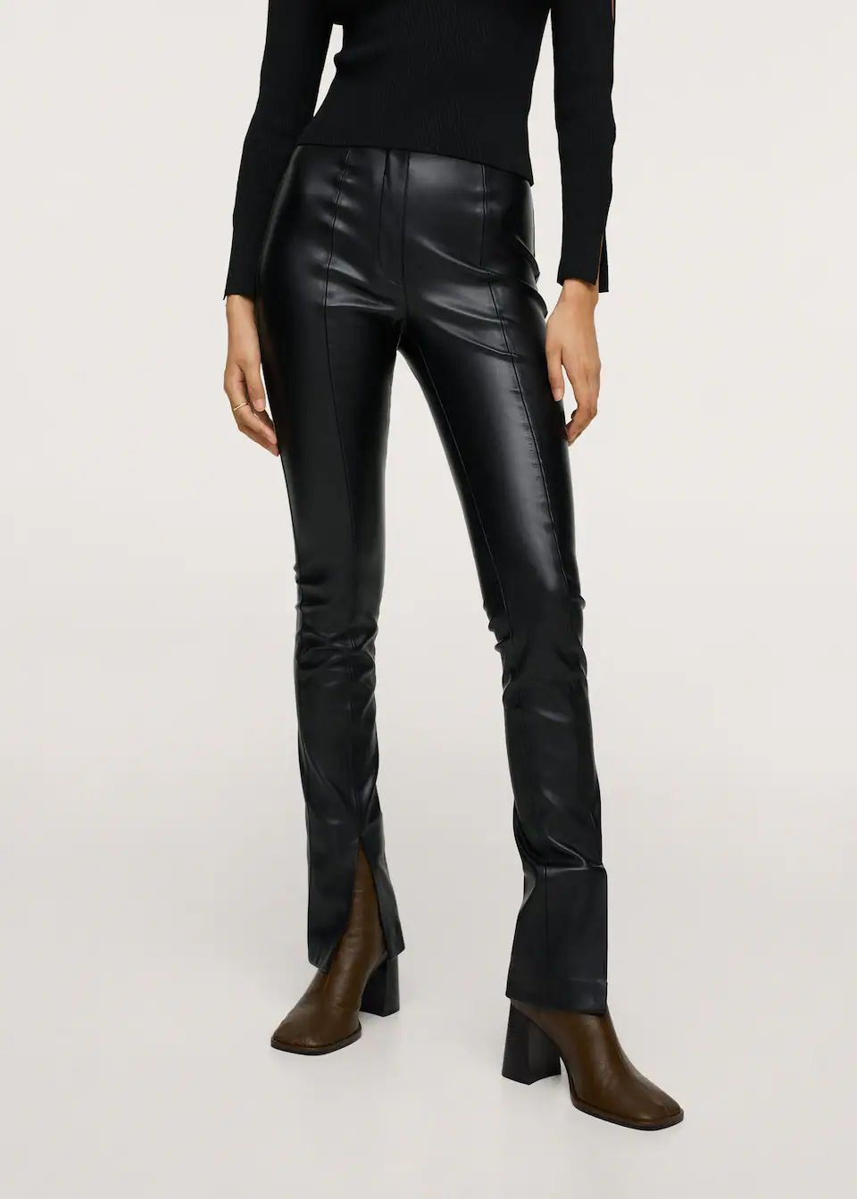 Leather-effect leggings with split hems | MANGO (US)