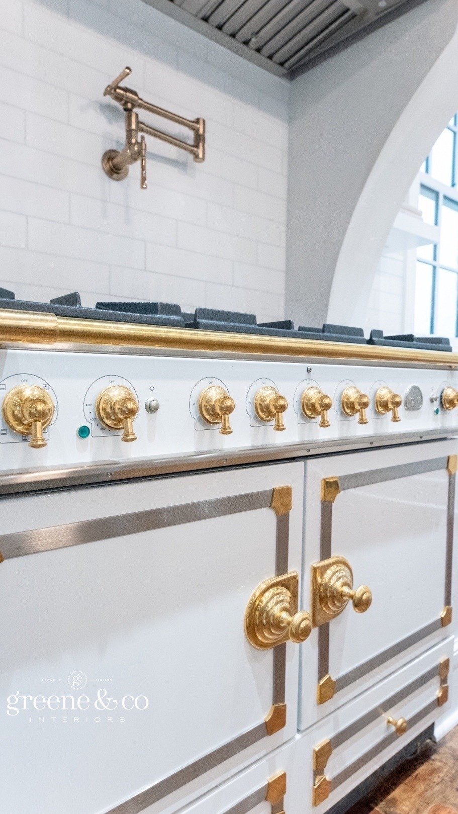 Making cooking and the kitchen pretty ☺️