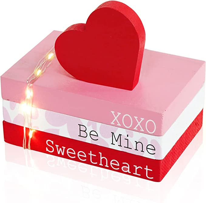 Valentines Day Tiered Tray Decor 5pcs, Valentines Day Decor Book Stack Rustic Heart Mini Wood Boo... | Amazon (US)