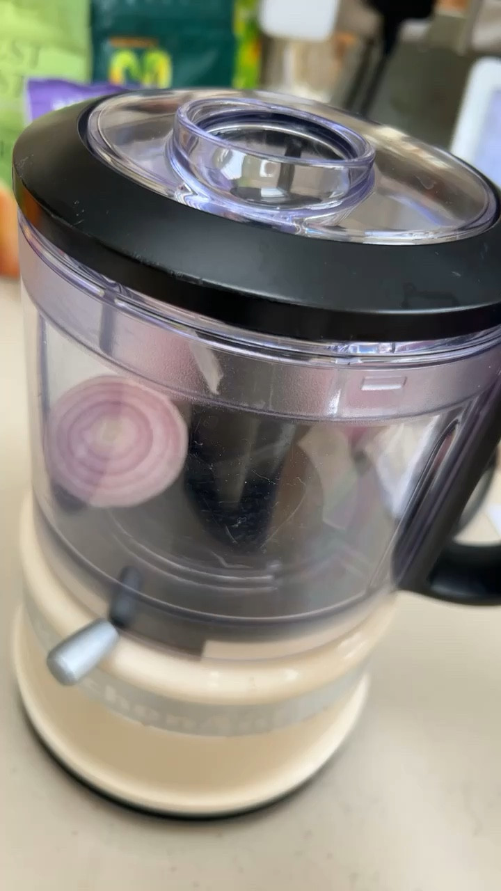 My most used kitchen gadget after my juicer and smoothie maker.

This mini food processor is so quick and easy to use, and clean! 

Lots of different colours to choose from, but I chose the cream that matches my other kitchen aid items 

#LTKVideo #LTKhome