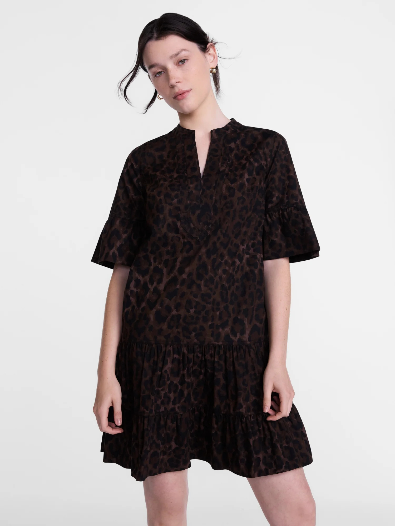 Scenario Women's and Women's Plus V Neck Mini Dress with Flutter Sleeves, Sizes XS-4X | Walmart (US)