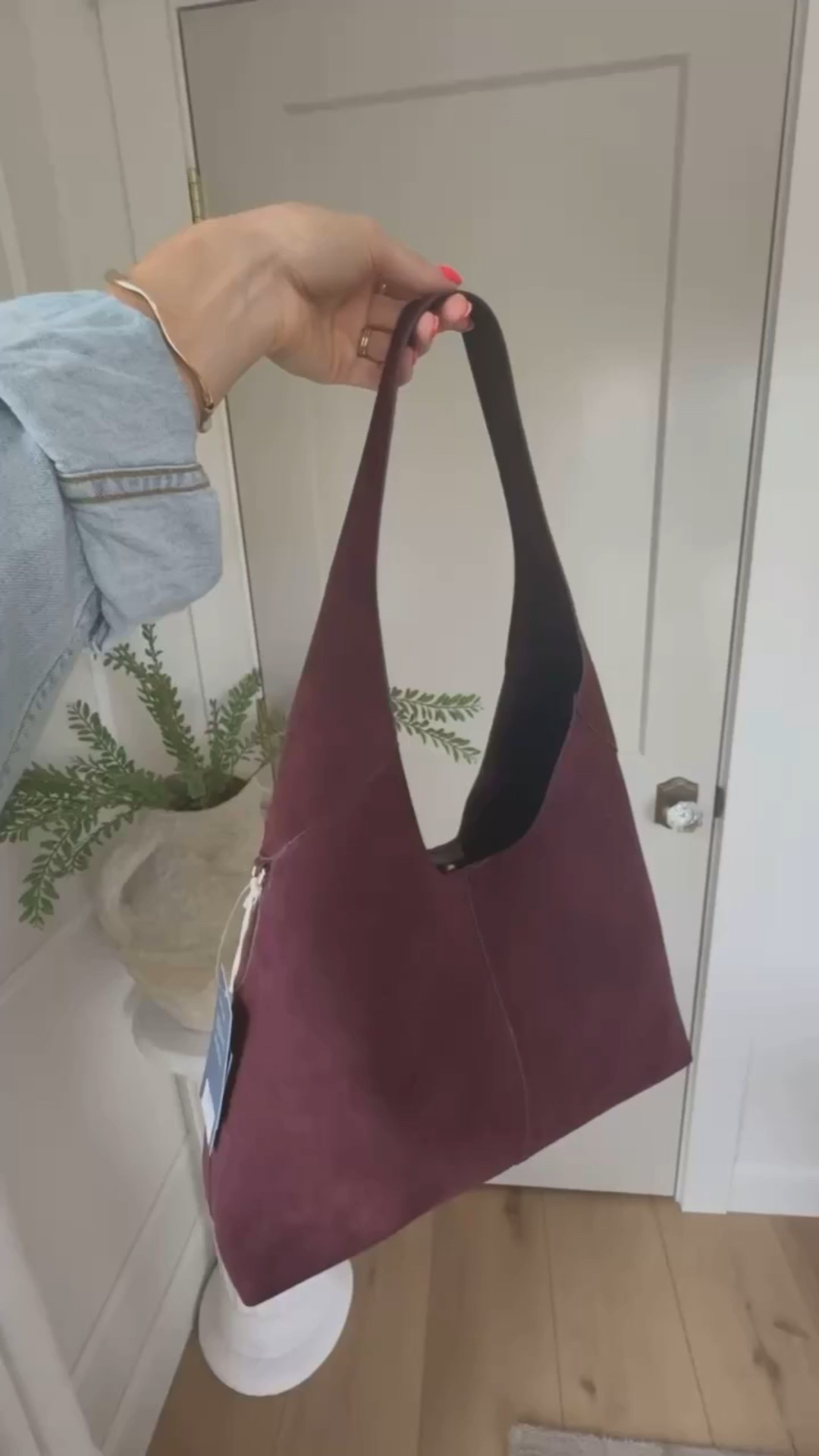 a GREAT  go-to bag that pulls every outfit together without even trying 🤩

#gotopurse #purse #outfitinspo #winteroutfitinspo #target #amazon #amazonpurse #amazonfinds #momlife #shoulderbag

#LTKSeasonal #LTKFindsUnder50 #LTKootd