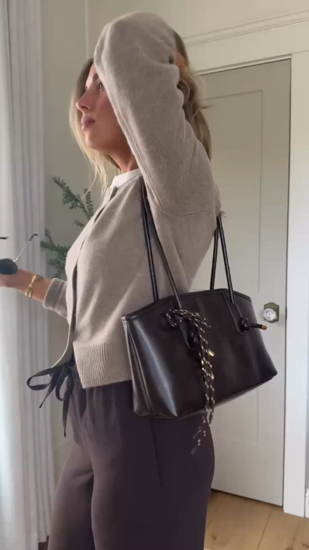 Comfy casual fit, perfect for an office day, running errands or even as an elevated travel fit! 

(Wearing size xs) 

#LTKTravel #LTKSeasonal #LTKStyleTip

#LTKStyleTip #LTKTravel #LTKSeasonal