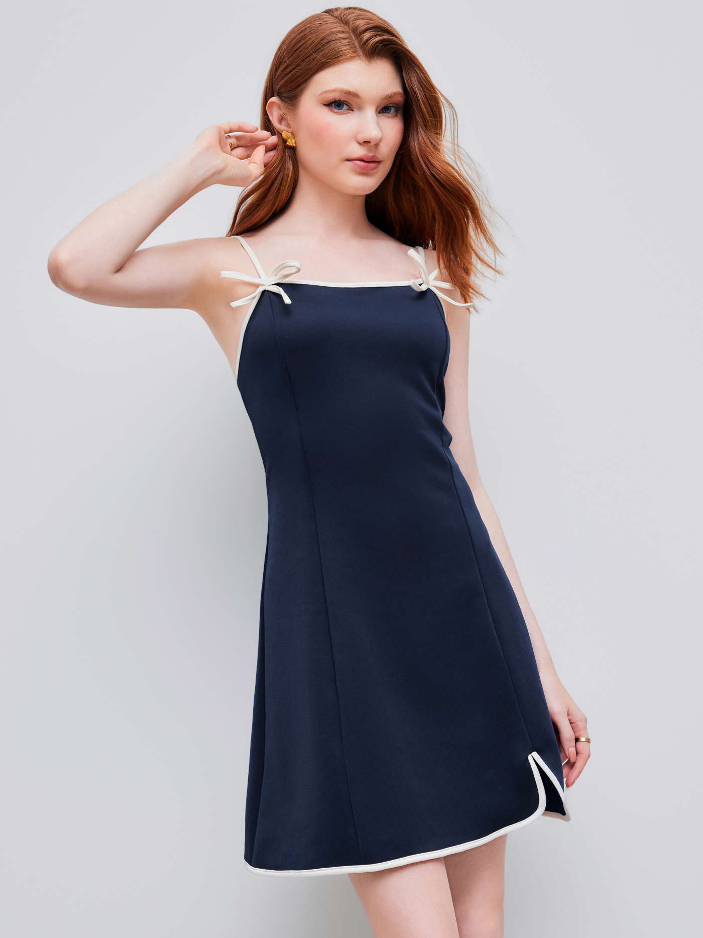 Scoop Neckline Contrasting Binding Bowknot Mini Dress | Cider