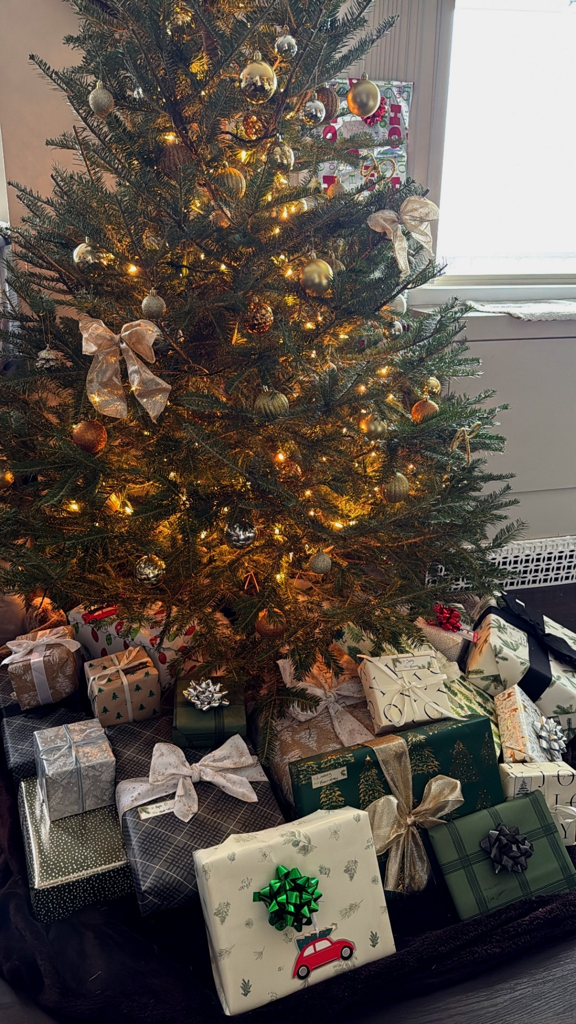 Christmas wrapping paper & bows!

#LTKGiftGuide #LTKHoliday #LTKSeasonal