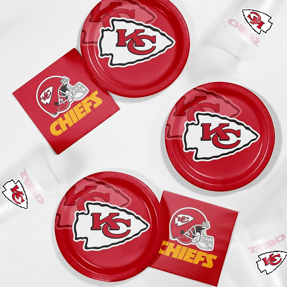 Trendware Kansas City Chiefs Tailgating Kit, Serves 8 | Amazon (US)