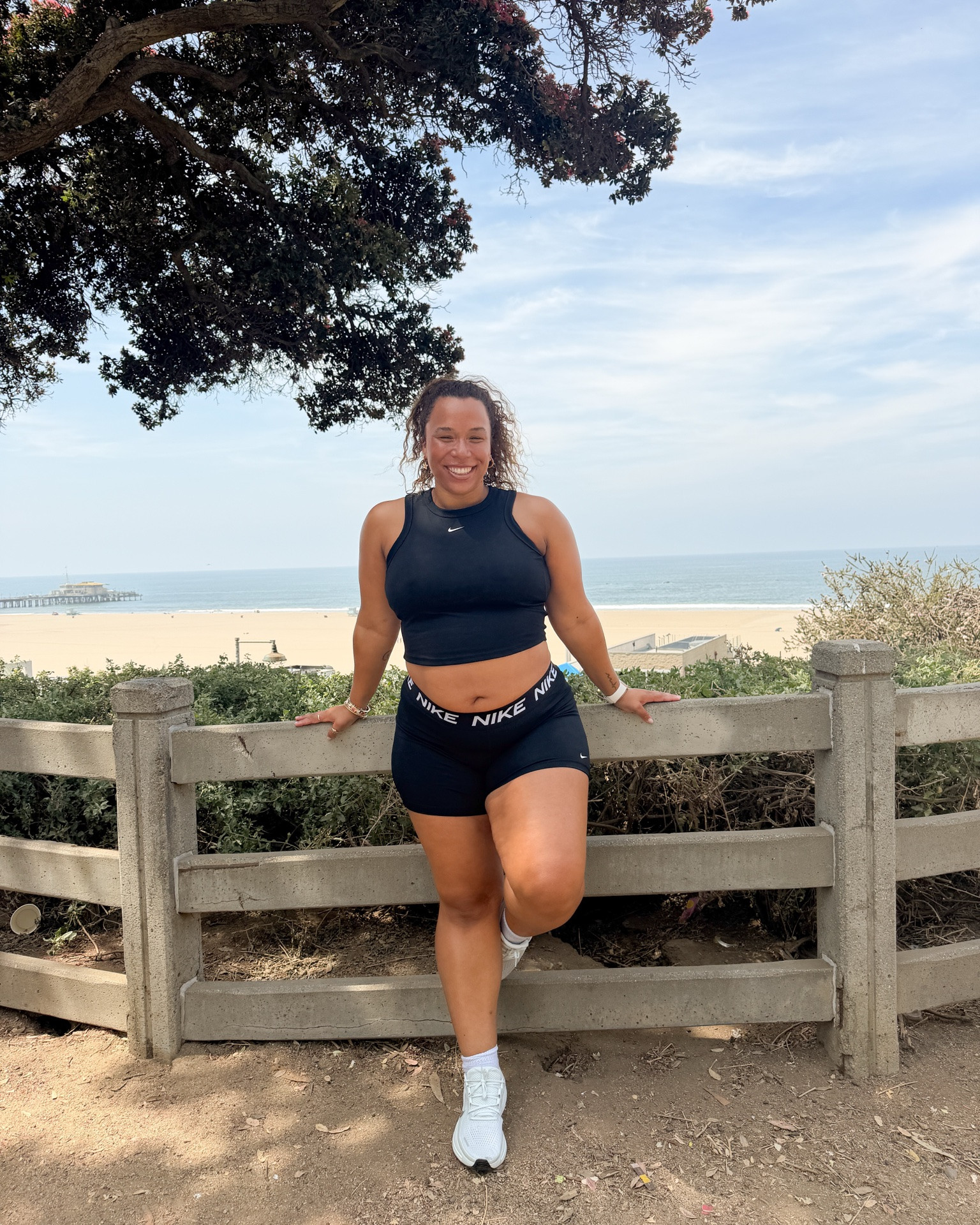 wearing a size xl 🖤✨

#LTKootd #LTKBump #LTKActive