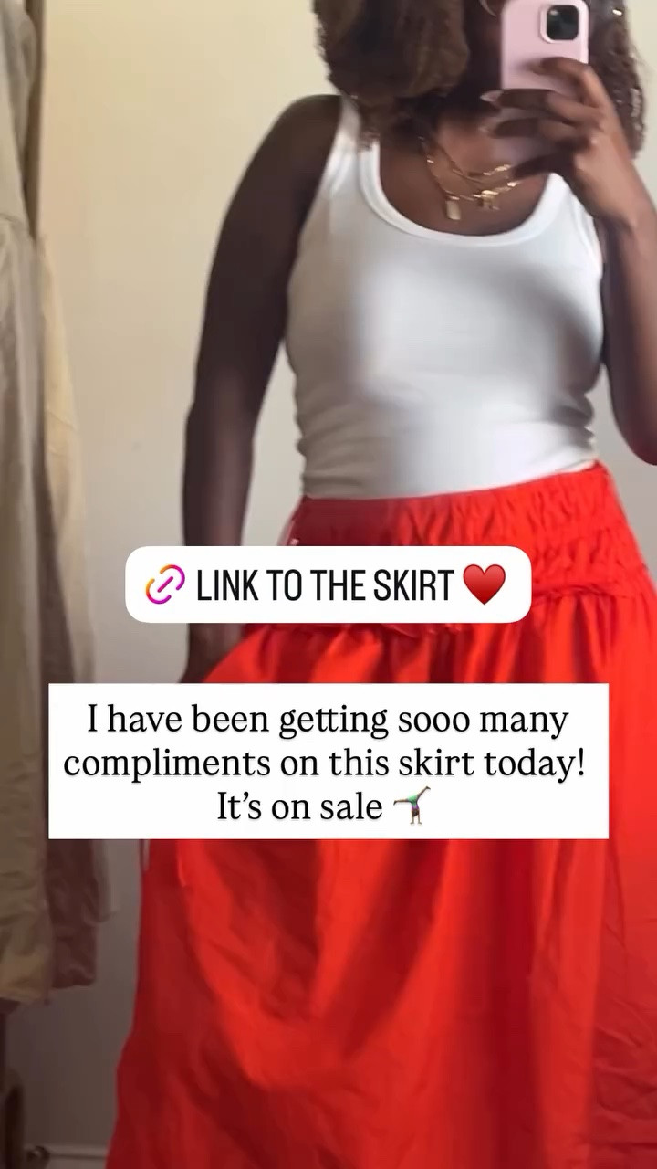I have been getting sooo many compliments on this skirt today! It’s on sale 🤸🏾‍♀️