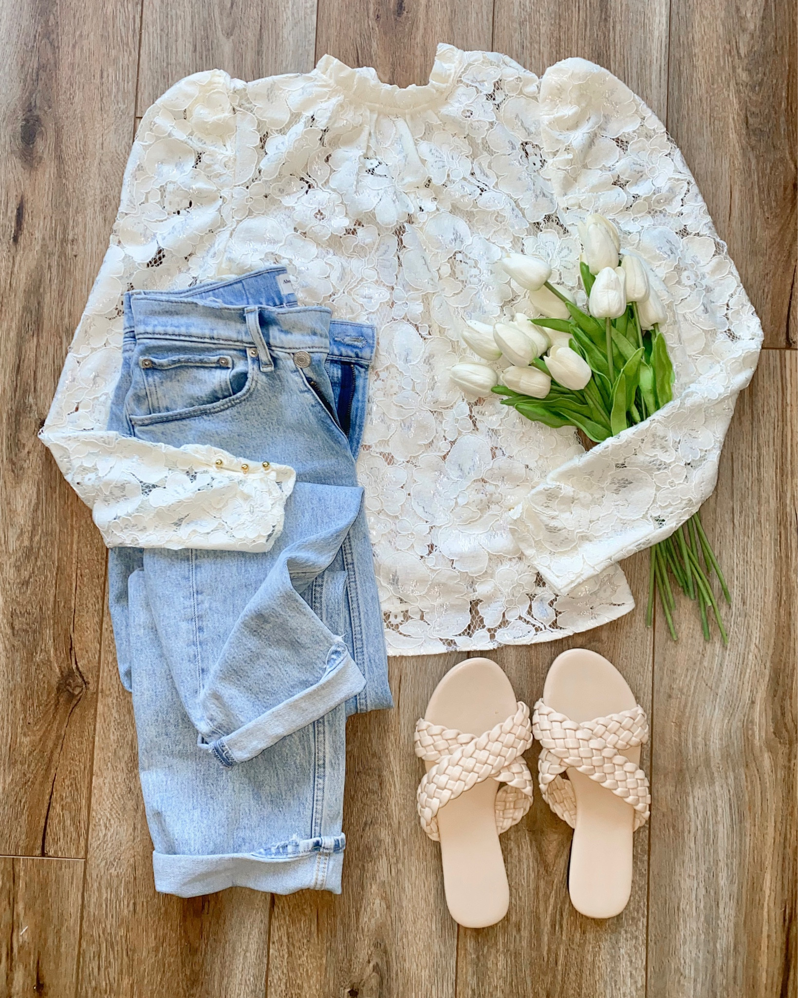 Spring fashion. Easter outfit. 90s jeans. Abercrombie jeans. 

#LTKFind #LTKSeasonal #LTKSale