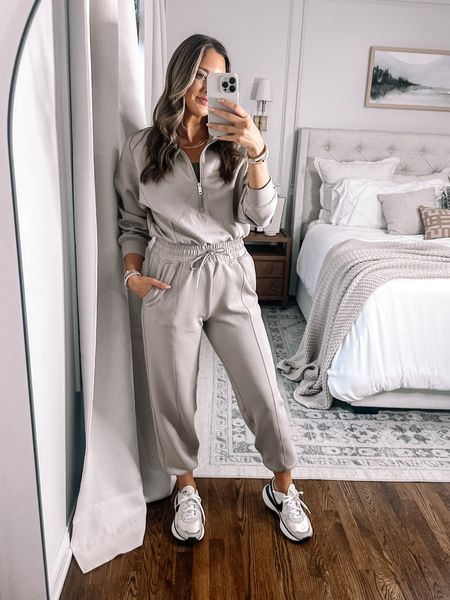This Abercrombie jumpsuit is SO cute! I love it for everyday wear and travel I am 5’8 wearing tts small. Use code YPBAF for an additional 20% off! 



#LTKfitness #LTKsalealert #LTKfindsunder100