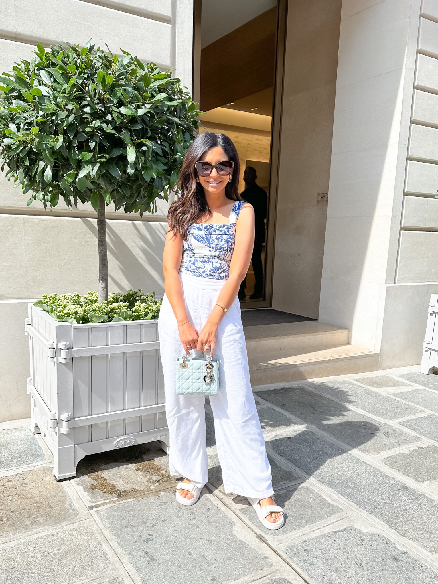 Wearing an xs in linen top and XS short length in linen pants 

#LTKSeasonal #LTKstyletip