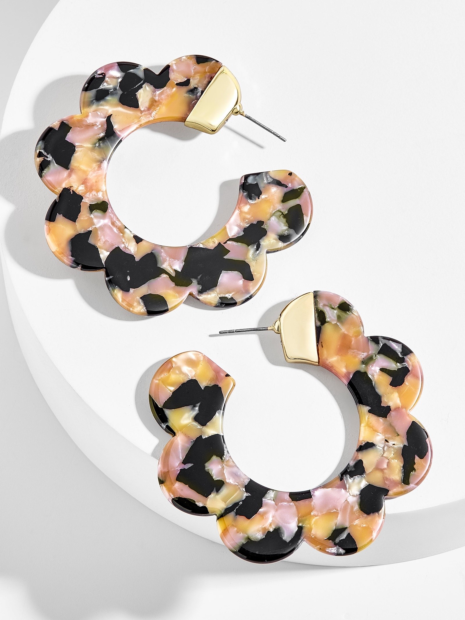 Dorine Resin Hoop Earrings | BaubleBar (US)