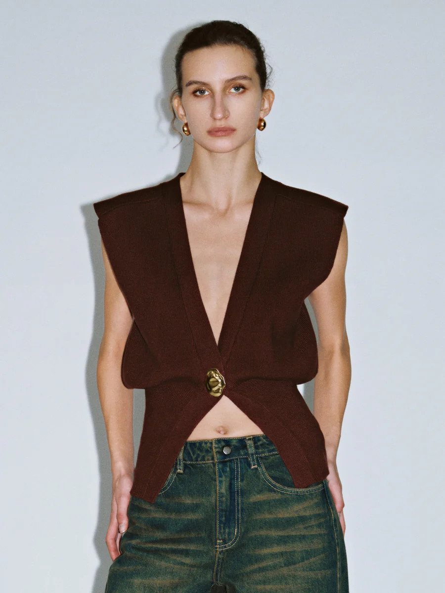 Sleeveless Knitted V-Neck Cardigans | Urban Revivo