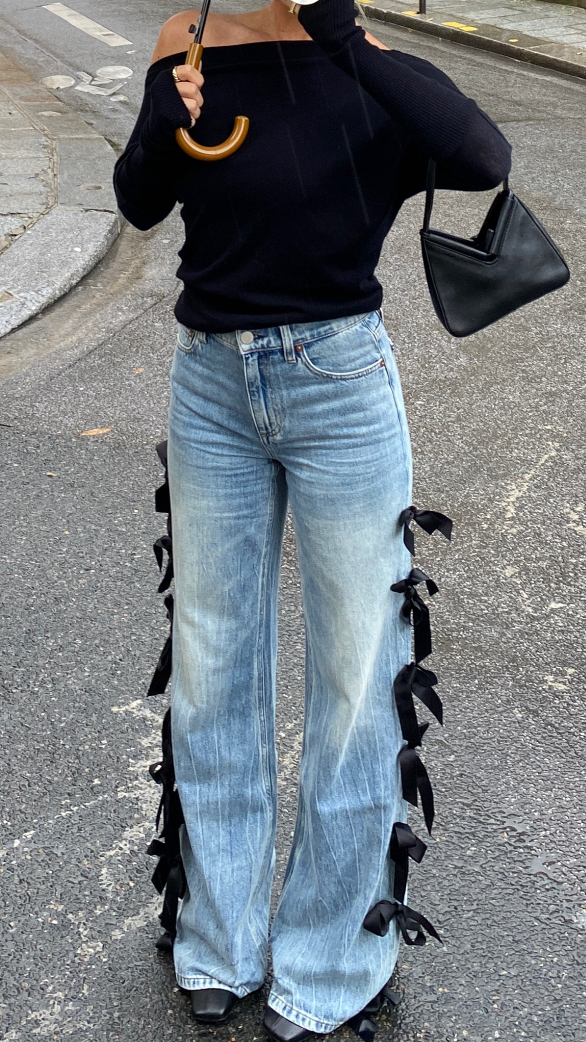 Size s sweater sooo comfy and cute 
Jeans I got true to size (25) they stretch out a bit could possibly size down even 🖤👖🎀

#LTKStyleTip #LTKSeasonal