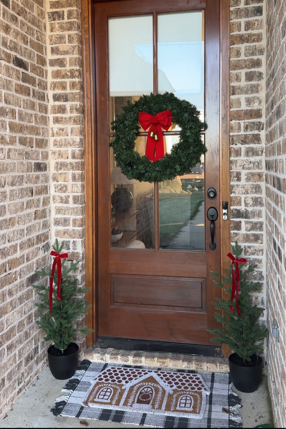 A lot of this stuff I got at hobby lobby and they’re not on LTK so had to improvise with some of the links.  went with the classic Christmas theme this year and so so happy with the way it turned out ♥️🌲

#LTKHome #LTKSeasonal #LTKHoliday