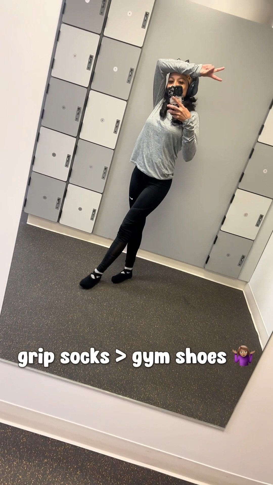 Went to the Gym & did my workout….in GRIP SOCKS! 
After taking a few Pilates classes, I now hate wearing shoes when I workout, especially when I’m lifting! If you know you know, Grip socks just feel way better for stability and comfort 💁🏽‍♀️

Please tell me I’m not the only one?? 👀👀😂😂

#gymessentials #gripsocks #workoutroutine #ltkselfcare #workoutgear #fitnessroutine #legdayessentials 

#LTKfitnessgoals #LTKdayinmylife #LTKActive
