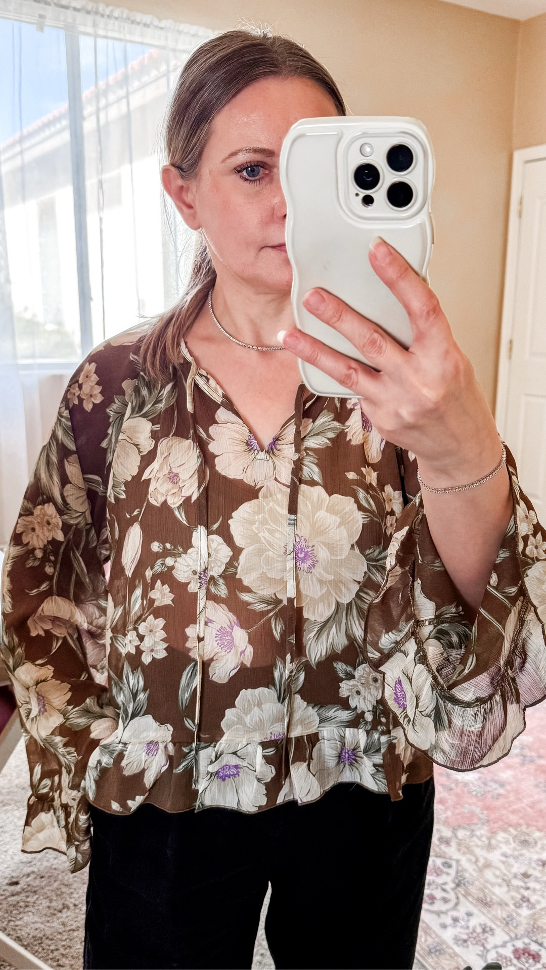 This blouse is perfect for spring and summer. It’s lightweight, flowy, and wrinkle-resistant. I’m wearing a size XS petite. It’s currently on sale for 40% off, plus an additional 30% off, and it ships for free. 



Floral blouse, spring blouse, summer top 

#LTKSeasonal #LTKSaleAlert #LTKOver40