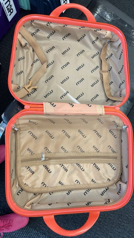 How to pack light for a short trip


#LTKSeasonal #LTKfindsunder50 #LTKtravel
