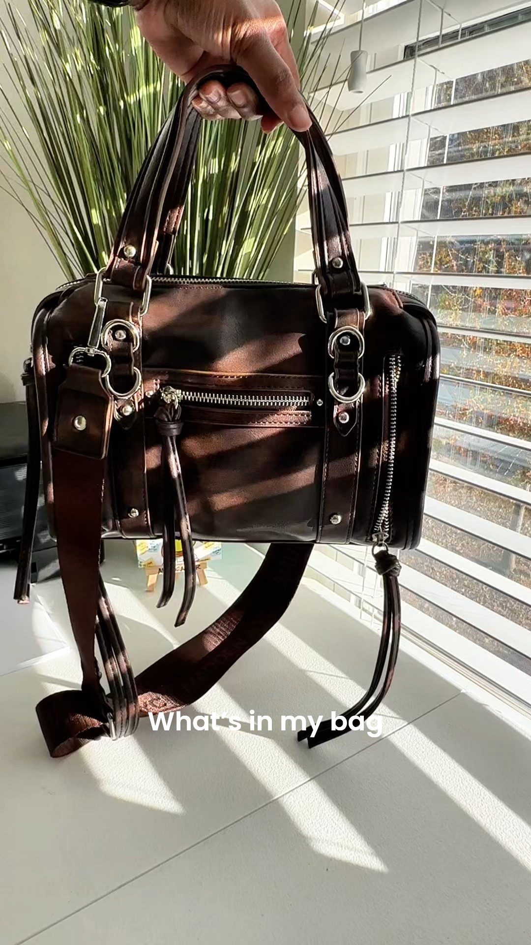 What’s in my bag

#LTKTravel #LTKFindsUnder100 #LTKFindsUnder50