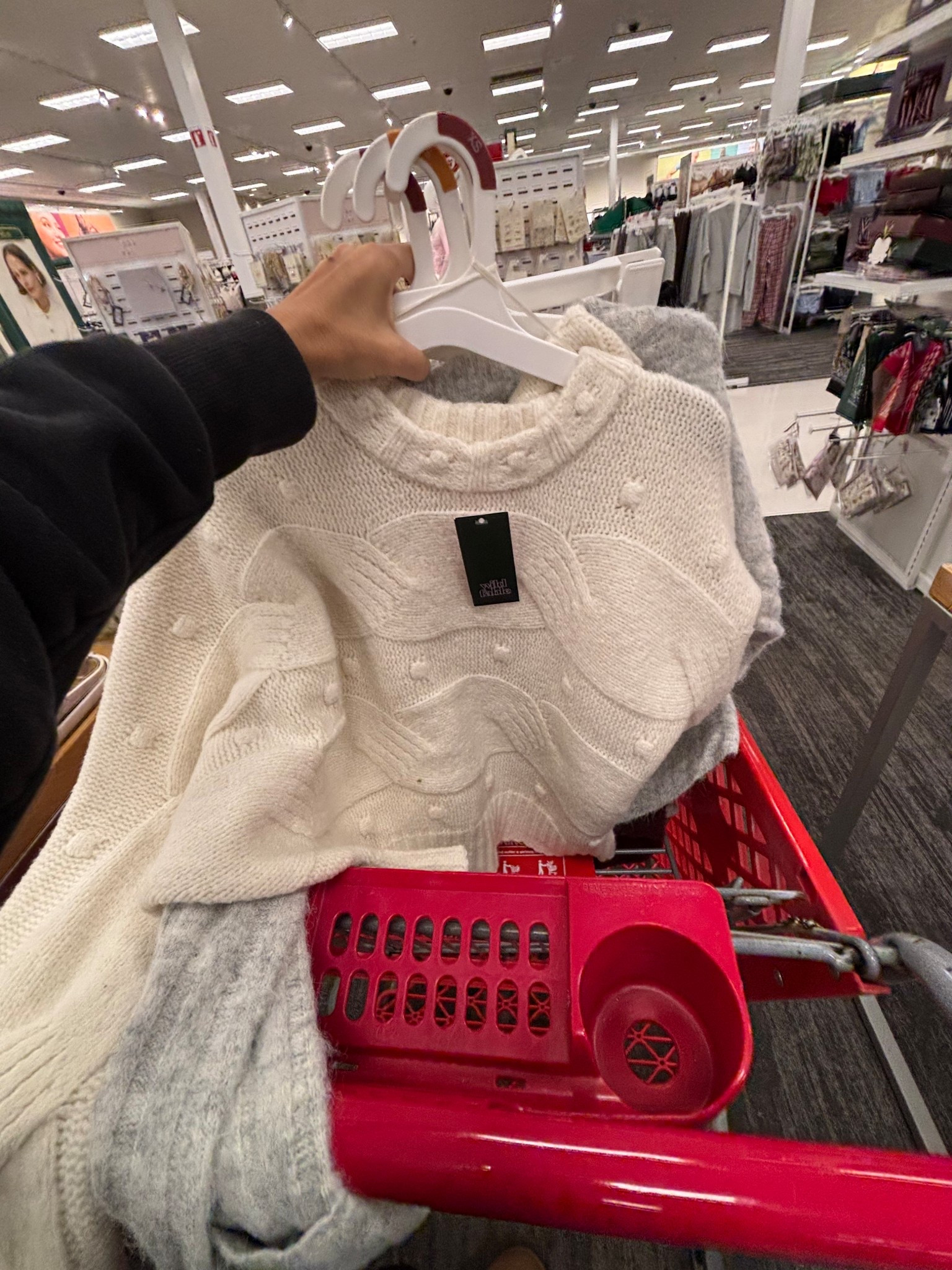 Added this warm sweater to my cart 


#LTKSeasonal #LTKGiftGuide #LTKFindsUnder50