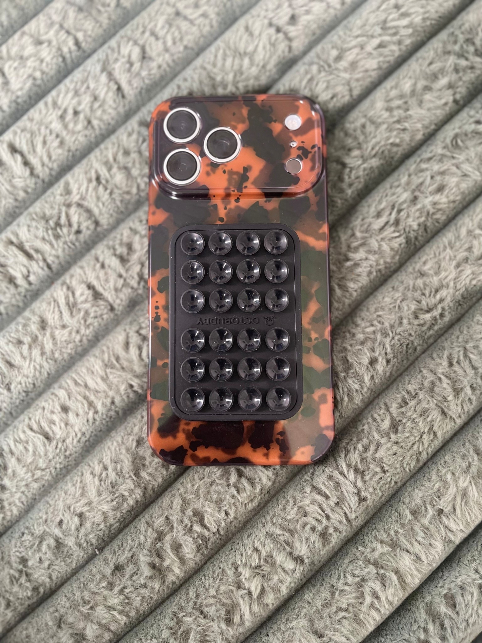 My ultimate content creator combo! 📱📸 Paired my favorite tortoiseshell case with a black Octobuddy so I can easily stick my phone to any mirror or window and film hands-free.

#LTKvlog #LTKHome