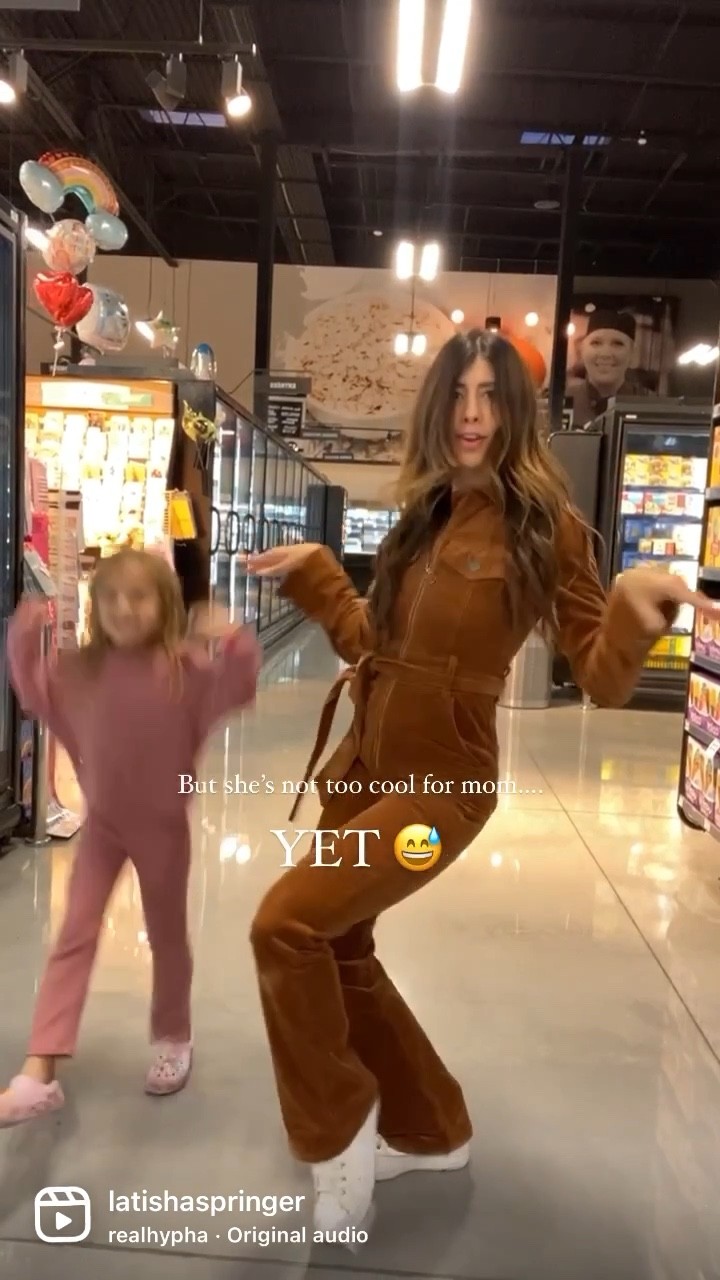 My jumpsuit is on major sale! Wearing the size 2 #jumpsuit #falllook

#LTKunder100 #LTKSeasonal #LTKsalealert