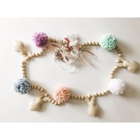 Easter Garland//Pompomgarlandbunnygarlandwalldecorpartydecorgirlsroomdecorbunnyfeltgarlandpompomsneu | Etsy (US)