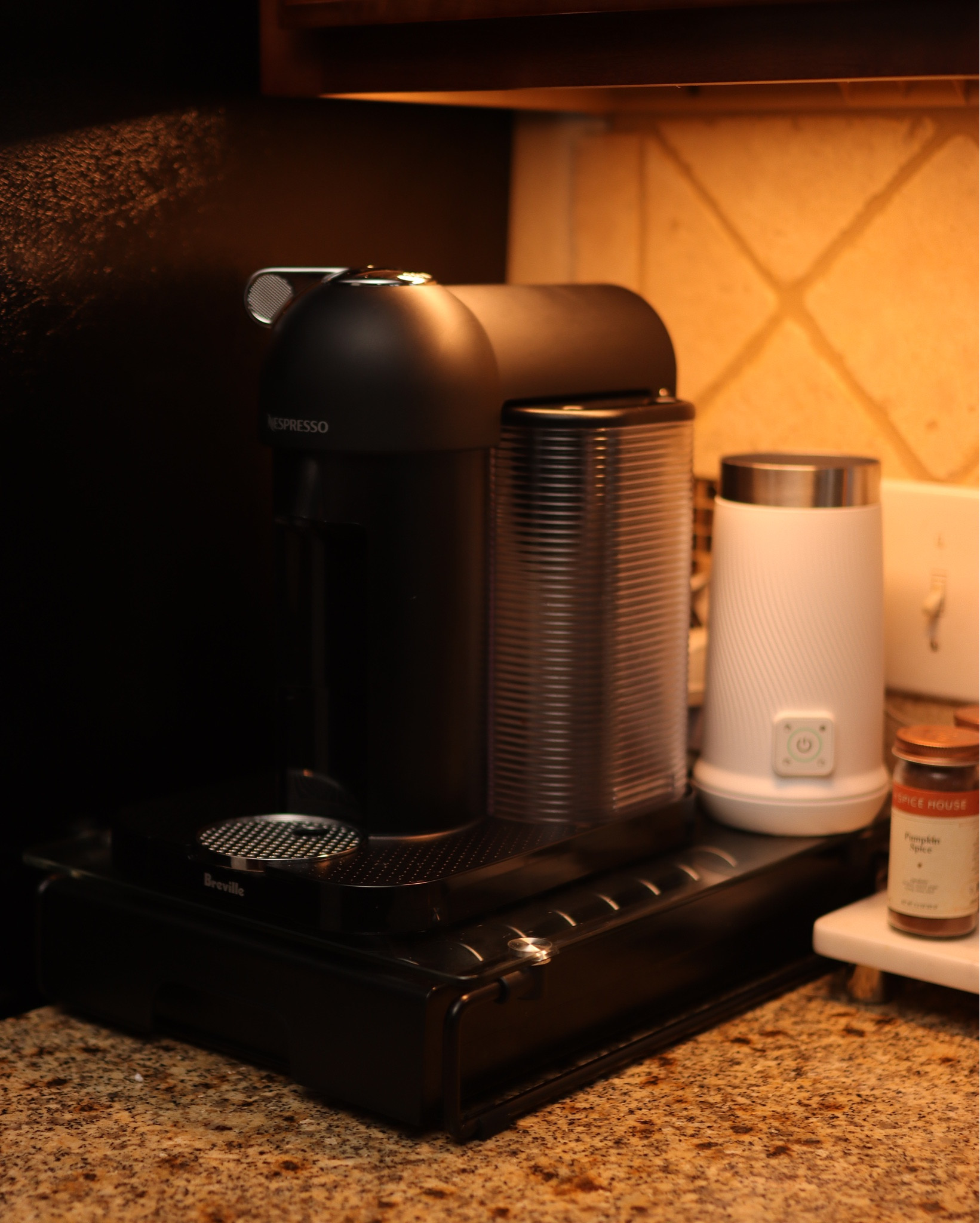 Purchased a new milk froth or for my Nespresso machine and I really like this one. The froth is next level!