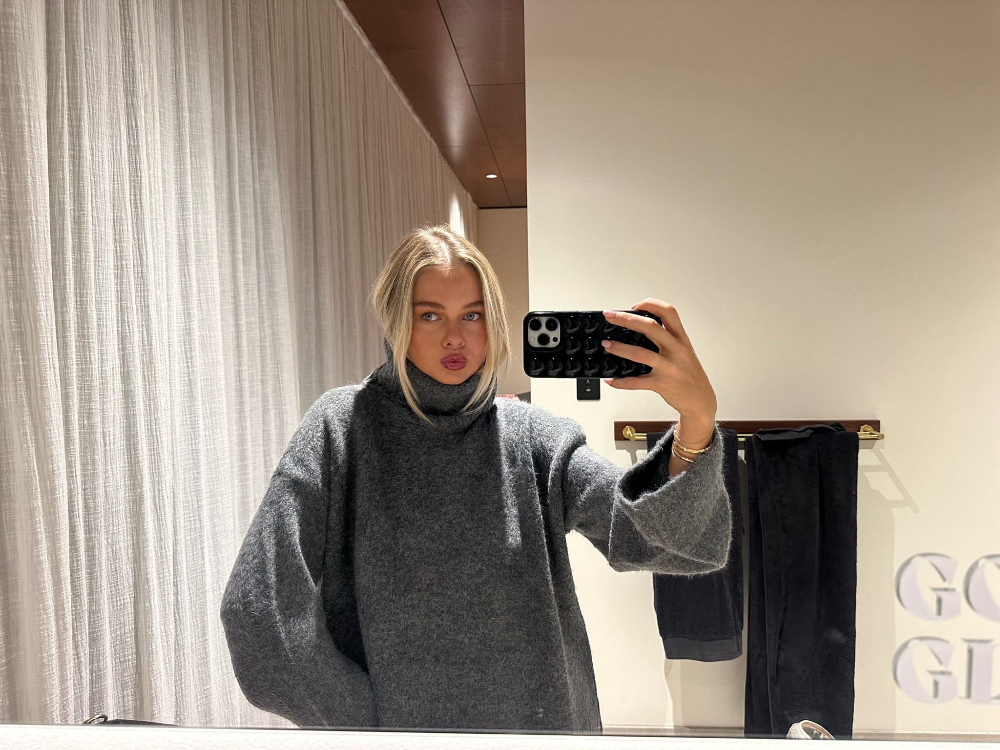 ok the best winter knit ever 🎀

#LTKaustralia #LTKstyletip #LTKwinter