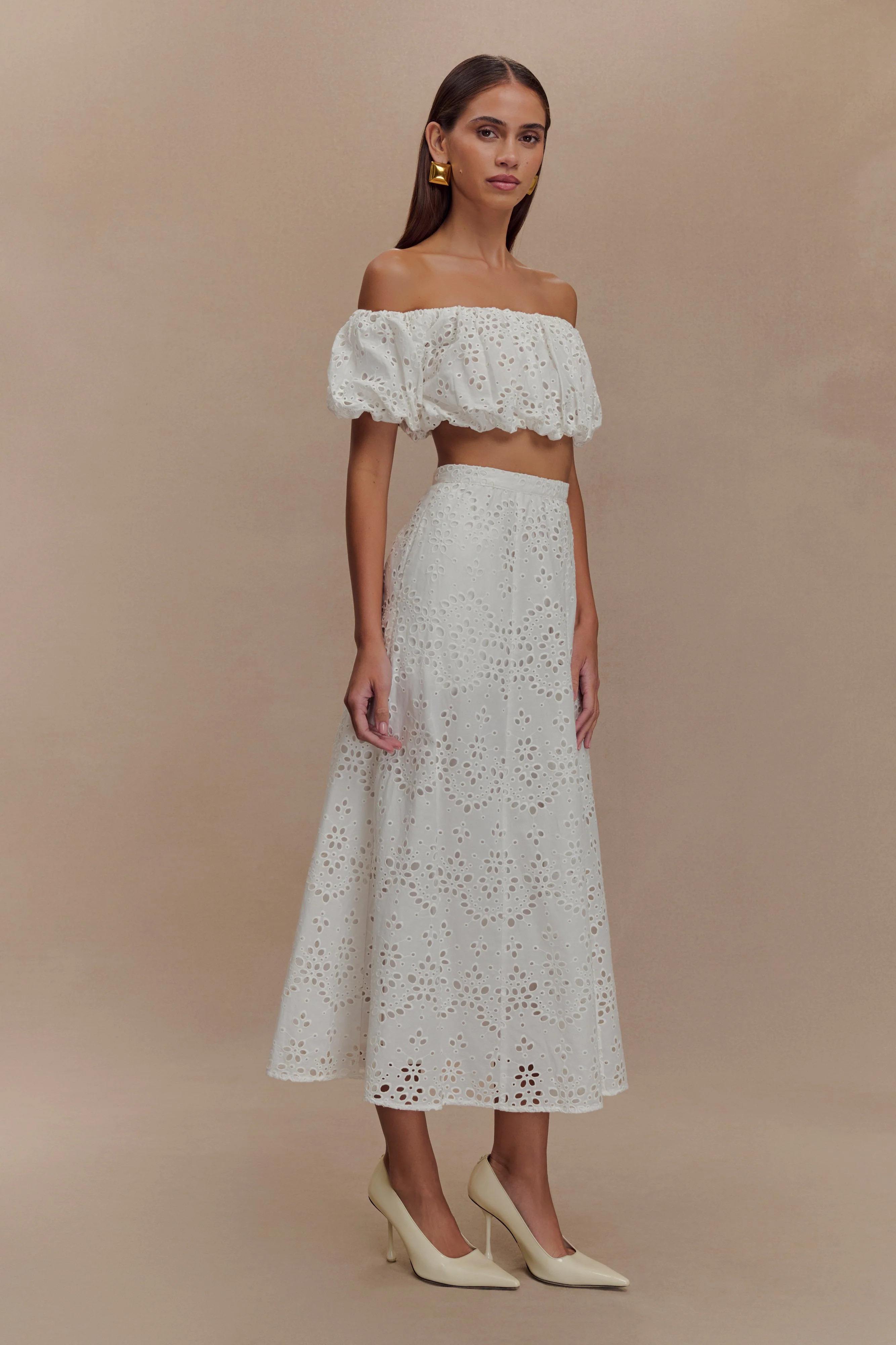 Autumn Off Shoulder Broderie Top - White | MESHKI US