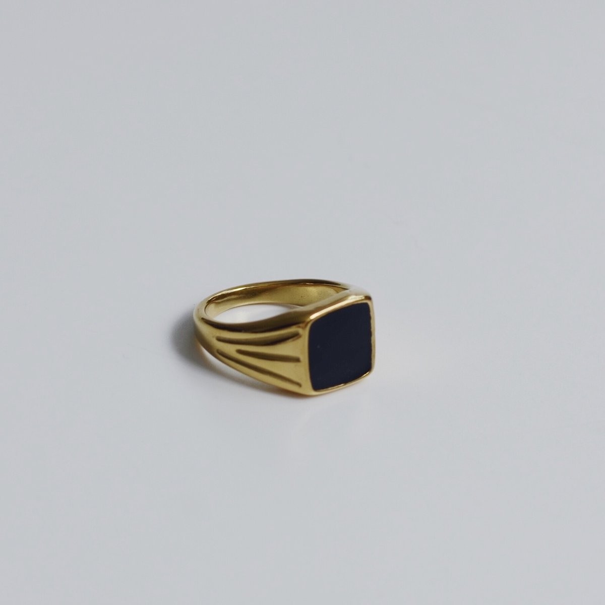 THE BLACK SQUARED SIGNET RING | Shapes Studio