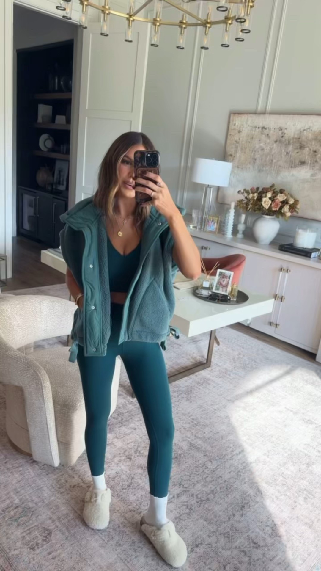 Yall know I love a monochromatic look! 

Size small vest
Size small bra
Size small leggings 

#LTKStyleTip #LTKActive #LTKSeasonal