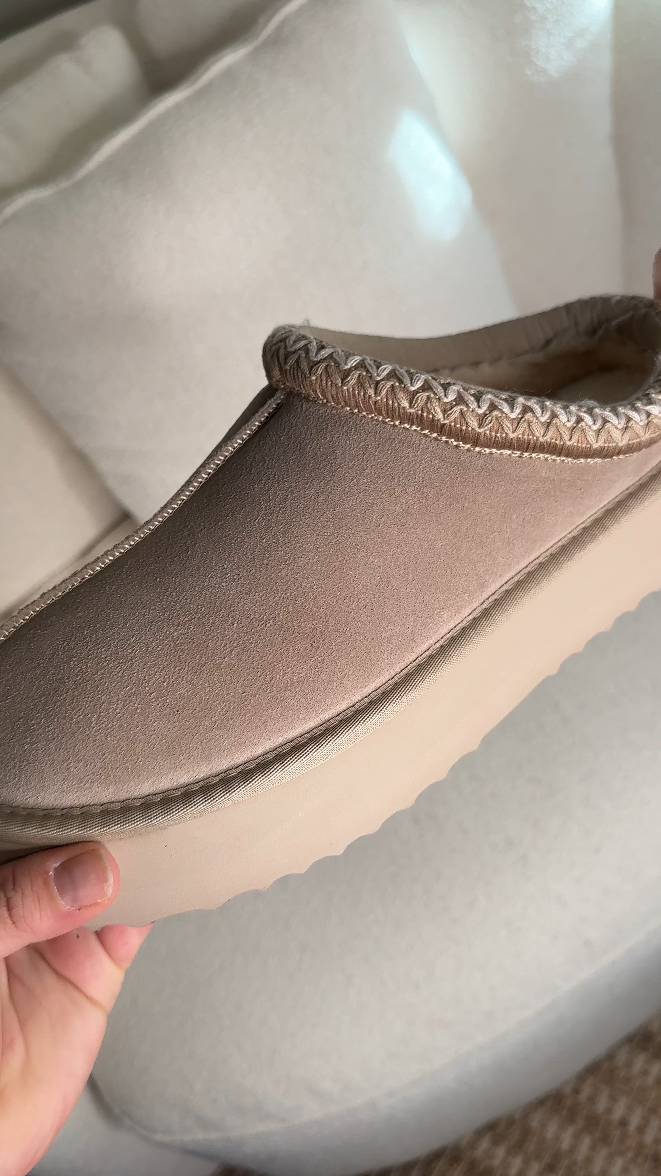 an affordable and COMFY slipper option that looks like a high end brand!  

 #LTKFindsUnder50 #LTKStyleTip #LTKShoeCrush