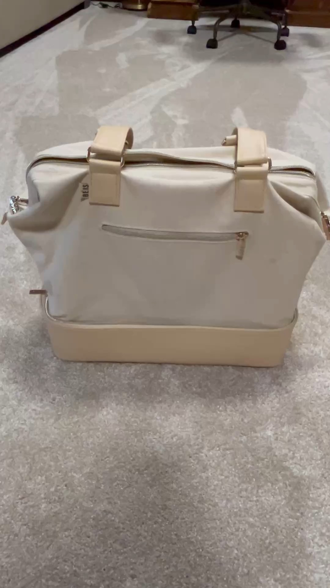 Beis weekender bag - cute & functional!! ✈️ 🧳 

#LTKHome #LTKItBag #LTKTravel