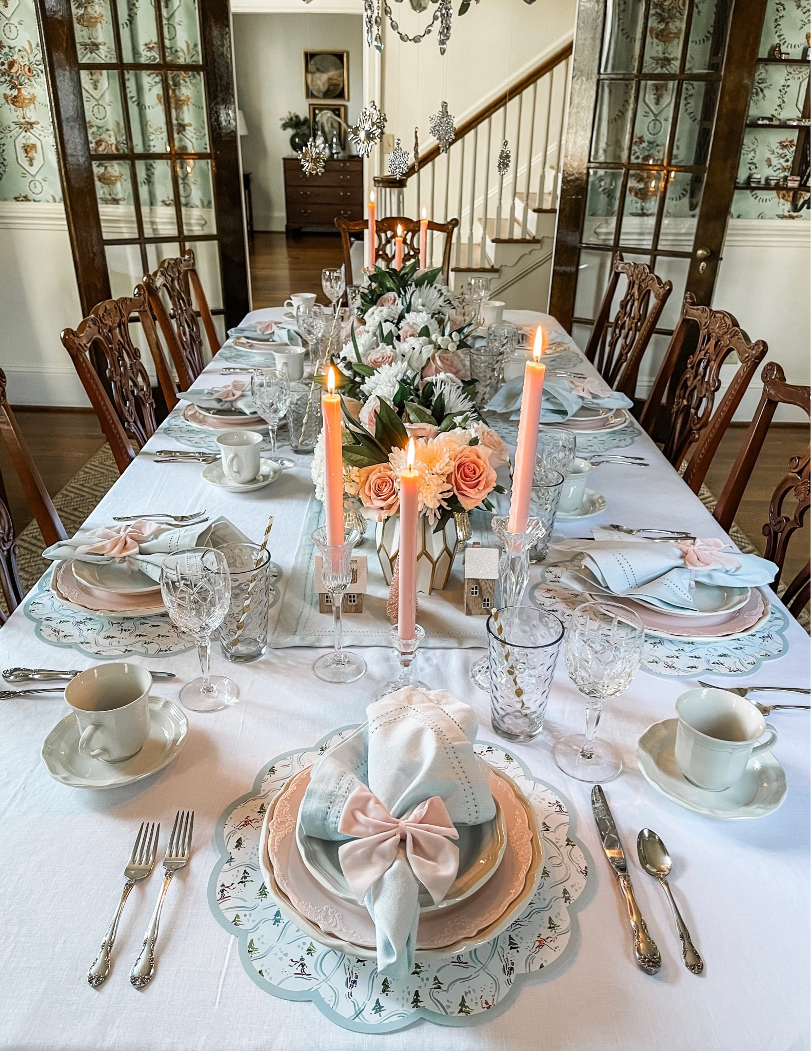 Winter/Ski Themed Tablescape ❄️⛷️

#LTKhome #LTKstyletip #LTKSeasonal