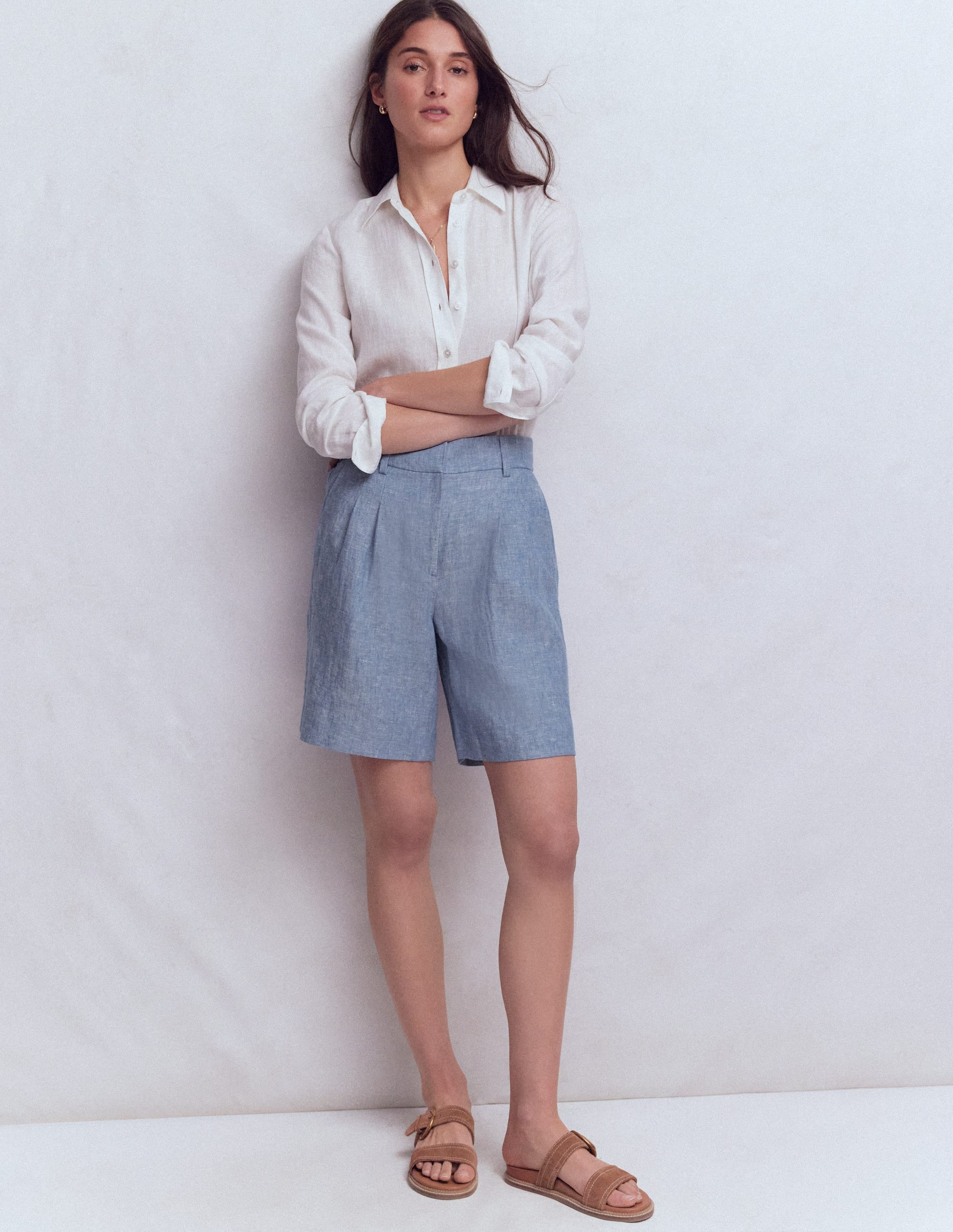Boden Women's Kensington Linen Shorts in Blue | Size 6 | Boden (US)