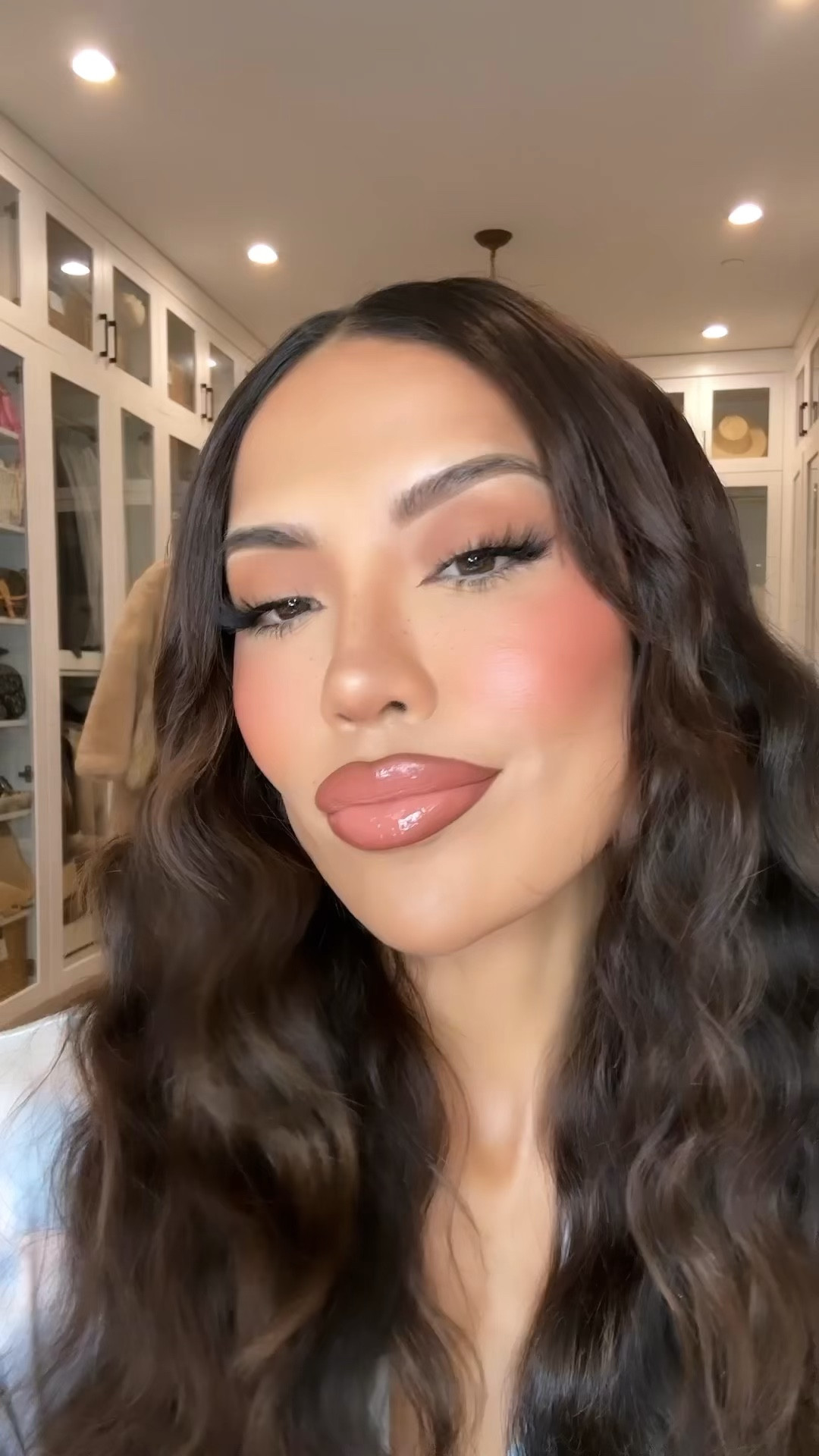 My recent go-to / everyday makeup look ✨

- @maccosmeticsusa strobe dewy skin tint 1
- @makeupforever hd skin palette 
- @refybeauty dual ended brush 
- @hourglasscosmetics vanish concealer in sepia 
- @makeupbymario soft pop blush in rose crush 
- @realtechniques face powder brush 
- @kosas cloud set powder
- @benefitcosmetics hoola bronzer 
- @lancomeofficial idole mascara + liquid brown liner 
- @lybrelashes no.6 end lash 
- @maryliascottcosmetics faux freckles 
- @hourglasscosmetics lip pencil in uncover 4
- @hauslabs lip crayon in mapel matte 
- @fentybeauty cherry lip oil

#LTKbeauty #LTKwedding #LTKstyletip