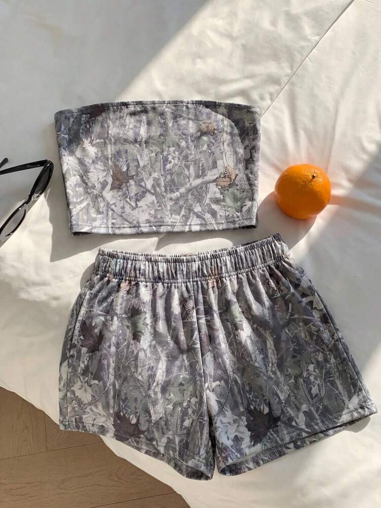 Comfortcana Women's Full Print Bandeau Top And Shorts 2 Pieces Casual Outfit | SHEIN