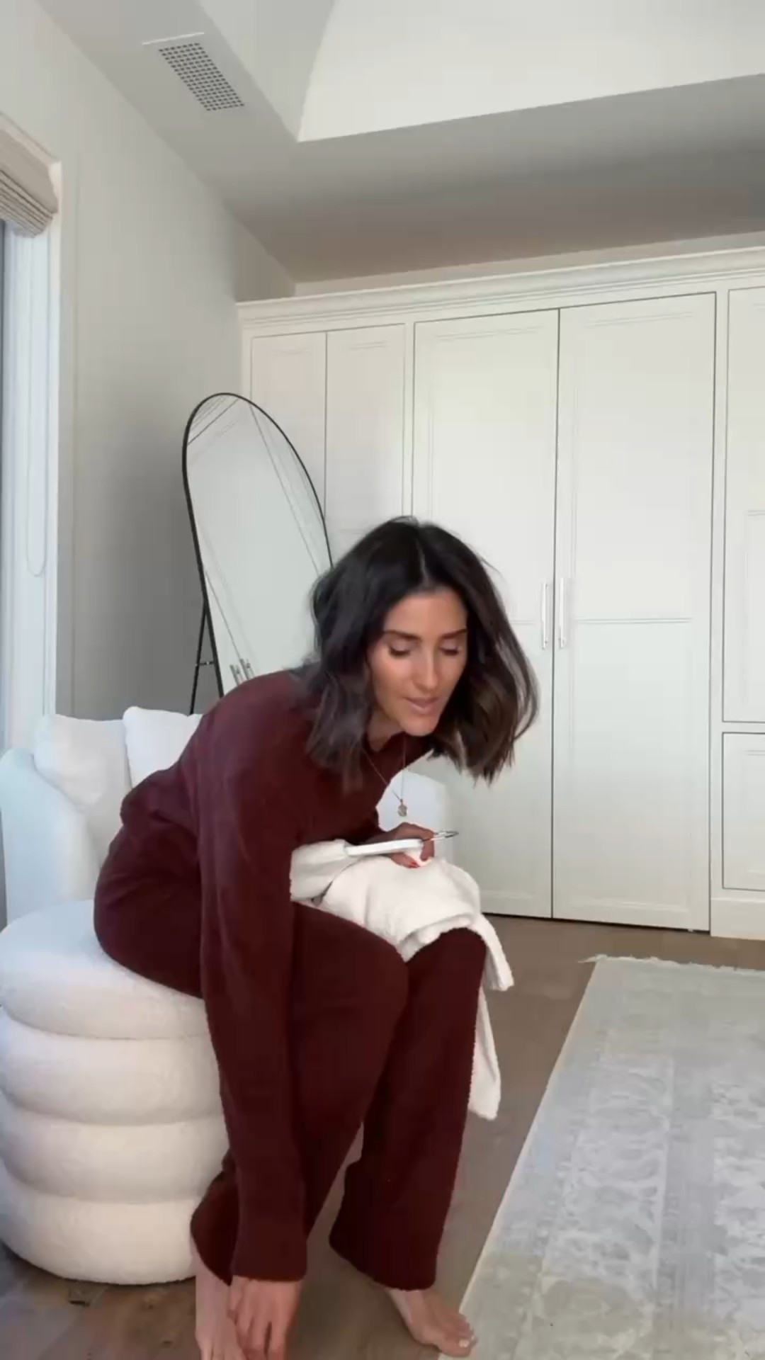 If you love coming home and slipping on something comfy, this set is for you! I’m just shy of 5-7” wearing the size small 
StylinByAylin, Aylin #amazonfinds #amazon #comfyset #sets #ootd 

#LTKootd #LTKHoliday #LTKgrwm