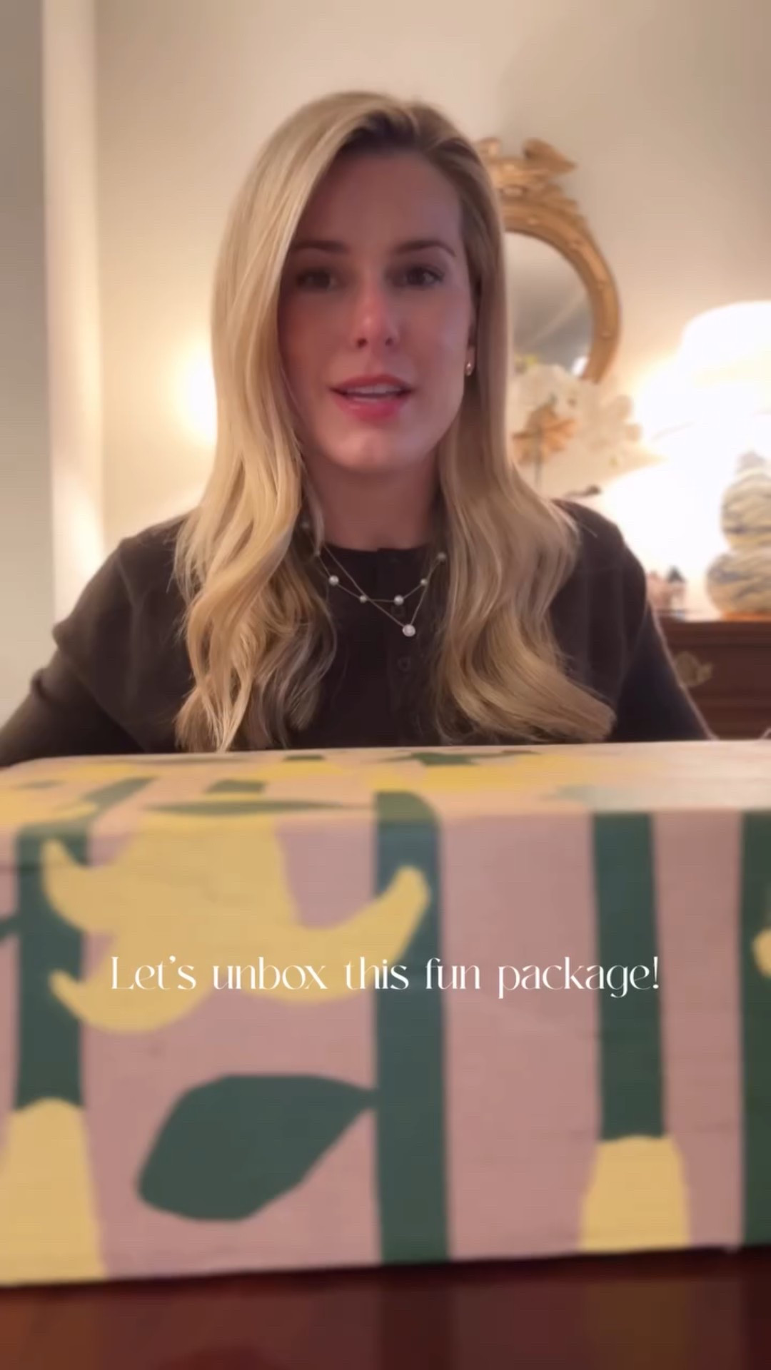 One thing about me: I love specialty food items with gorgeous packaging. Thank you for the gift @flamingo_estate !! The candle is the most divine thing I’ve ever smelled!!!!