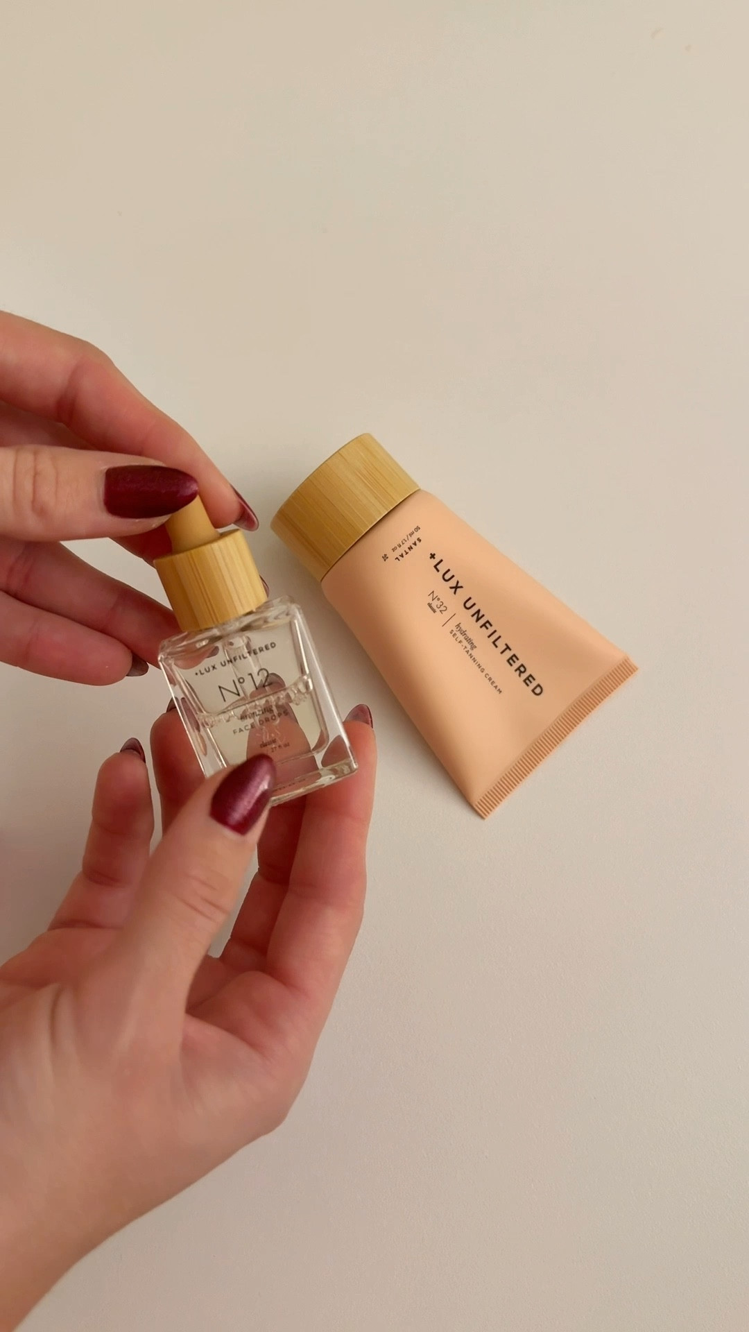 My summer tan has officially expired so it’s time to get my glow on for the Winter season with +Lux Unfiltered! 

The mini golden hour set is perfect for winter days quick routines and your winter travels! It features their two best sellers giving you the ultimate tan from head to toe! 

This would make a perfect stocking stuffer as well for the holiday season! 

Shop my favorite +Lux Unfiltered products below!

#ad #selftanner #beauty #skincare #liketkit #luxunfiltered #travel #sale #stockingstuffer


#LTKBeauty #LTKFindsUnder50 #LTKGiftGuide