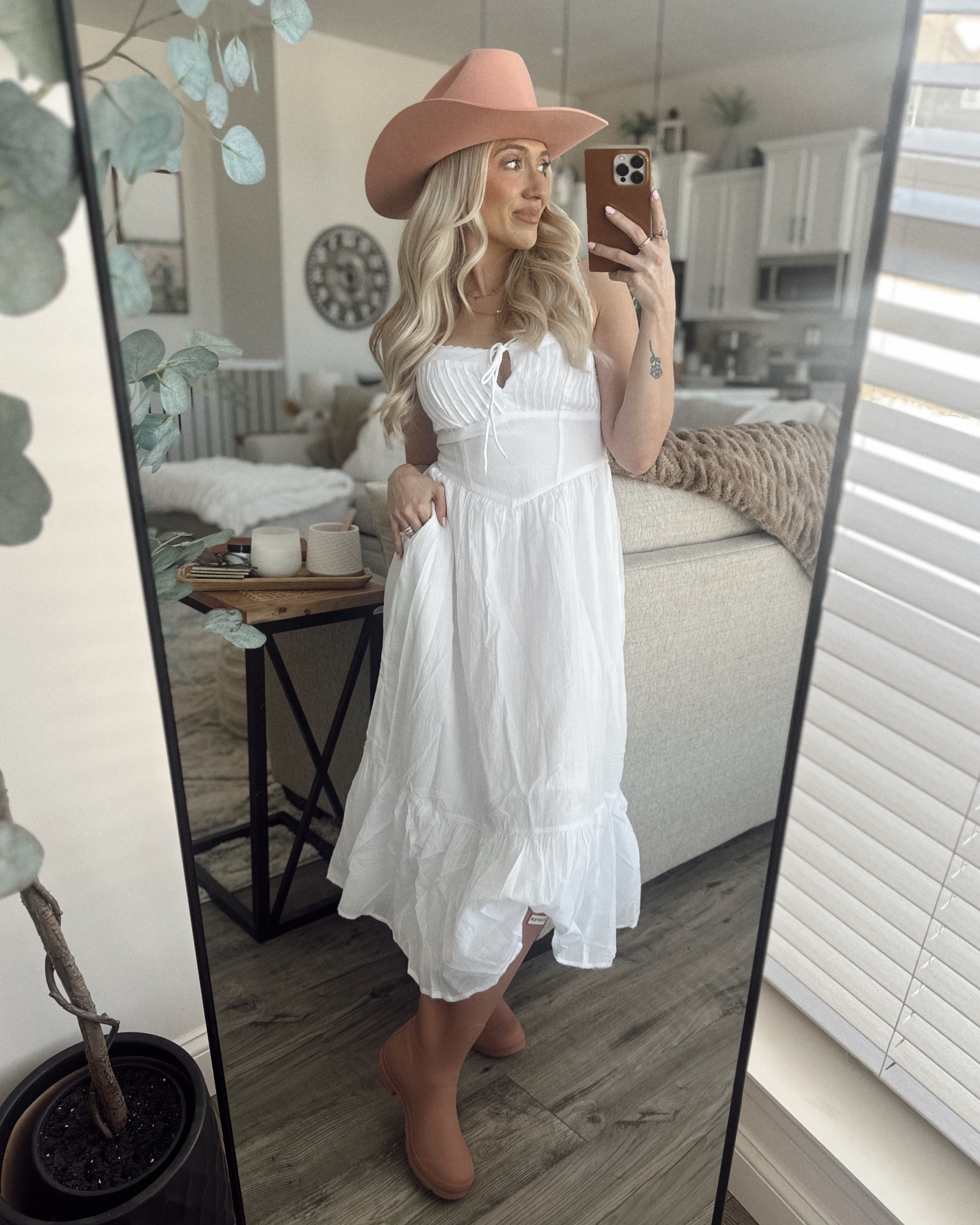 Love this white maxi dress from American Eagle! It has adjustable straps that unbutton - which would make this breast-feeding/nursing friendly for the Mom to be!! This comes in three different colors and patterns!! I’ve styled it with some pink cowgirl boots, which I think is a fun pop of color linking my exact pair below and similar pink cowgirl boots as well!

This would be such a cute Easter dress + outfit for church! 


#LTKStyleTip #LTKFindsUnder100 #LTKPetite