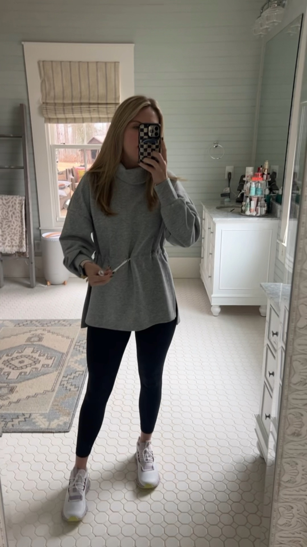 Todays comfy #OOTD these new on clouds are SO cute + comfy and this top was the most sold item in Nov! 🙌🏼
#lululemon #oncloud #cloudnova #athlesiure

#LTKFitness #LTKWatchNow #LTKSaleAlert