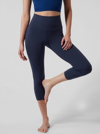 Salutation Stash Pocket II Capri | Athleta
