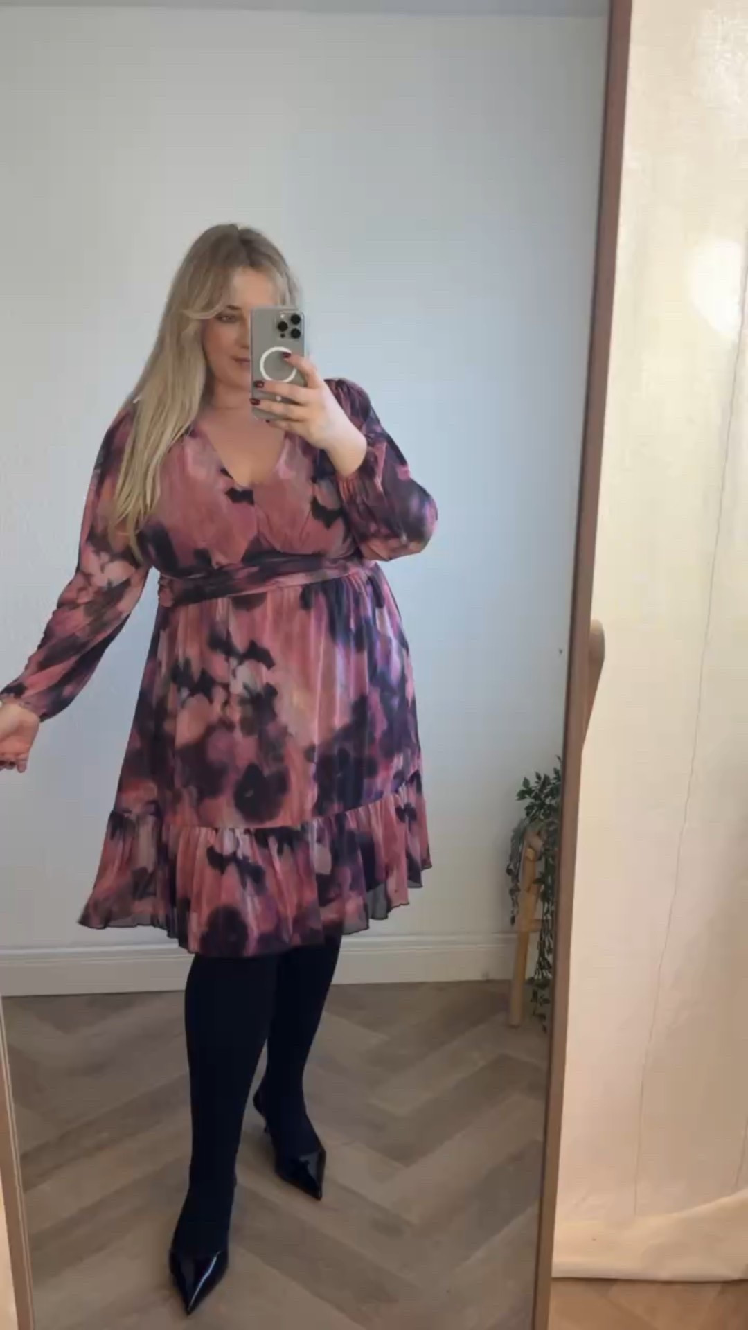 Mesh-Kleid 

Code: beauty15dez

(Gültigkeit: 04.12.-einschl. 06.12; 15% auf Alles; einmalig einlösbar pro Kundin; gilt in DE App & Webshop)

#kleid #mesh #feiertage #winter #curvy

#LTKdeutschland #LTKplussize #LTKkleider