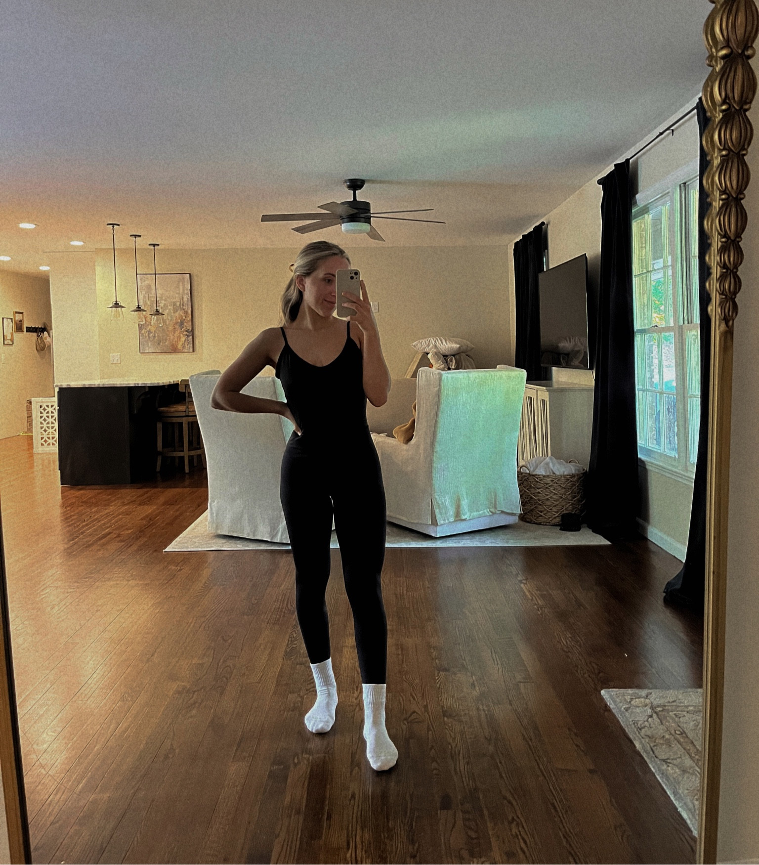 90% of my wardrobe is black oops

#LTKTravel #LTKFitness #LTKFindsUnder100