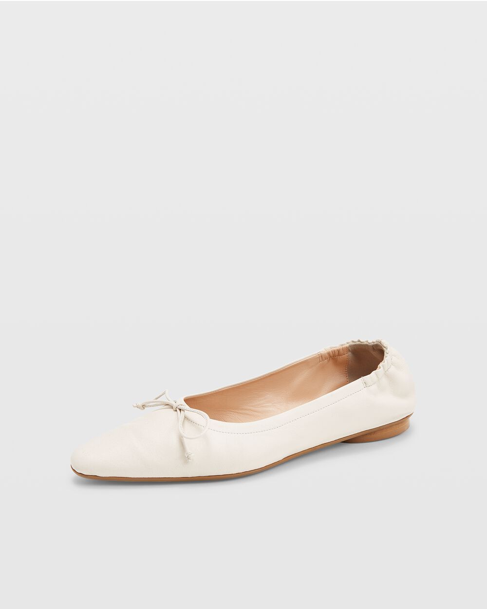 Peechie Flats | Club Monaco (Global)