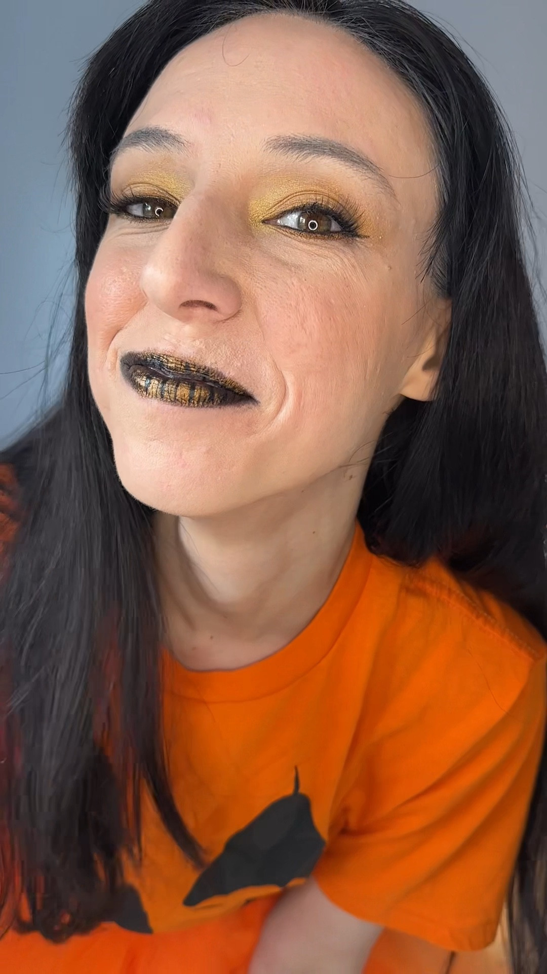Last-minute pumpkin glam made easy! 🎃✨ All I used were warm eyeshadows, liner, and a bold black lipstick for a simple yet spooky look! 🖤 #PumpkinMakeup #HalloweenMakeup #LastMinuteHalloween #SimpleHalloweenLook

#LTKStyleTip #LTKHalloween #LTKBeauty