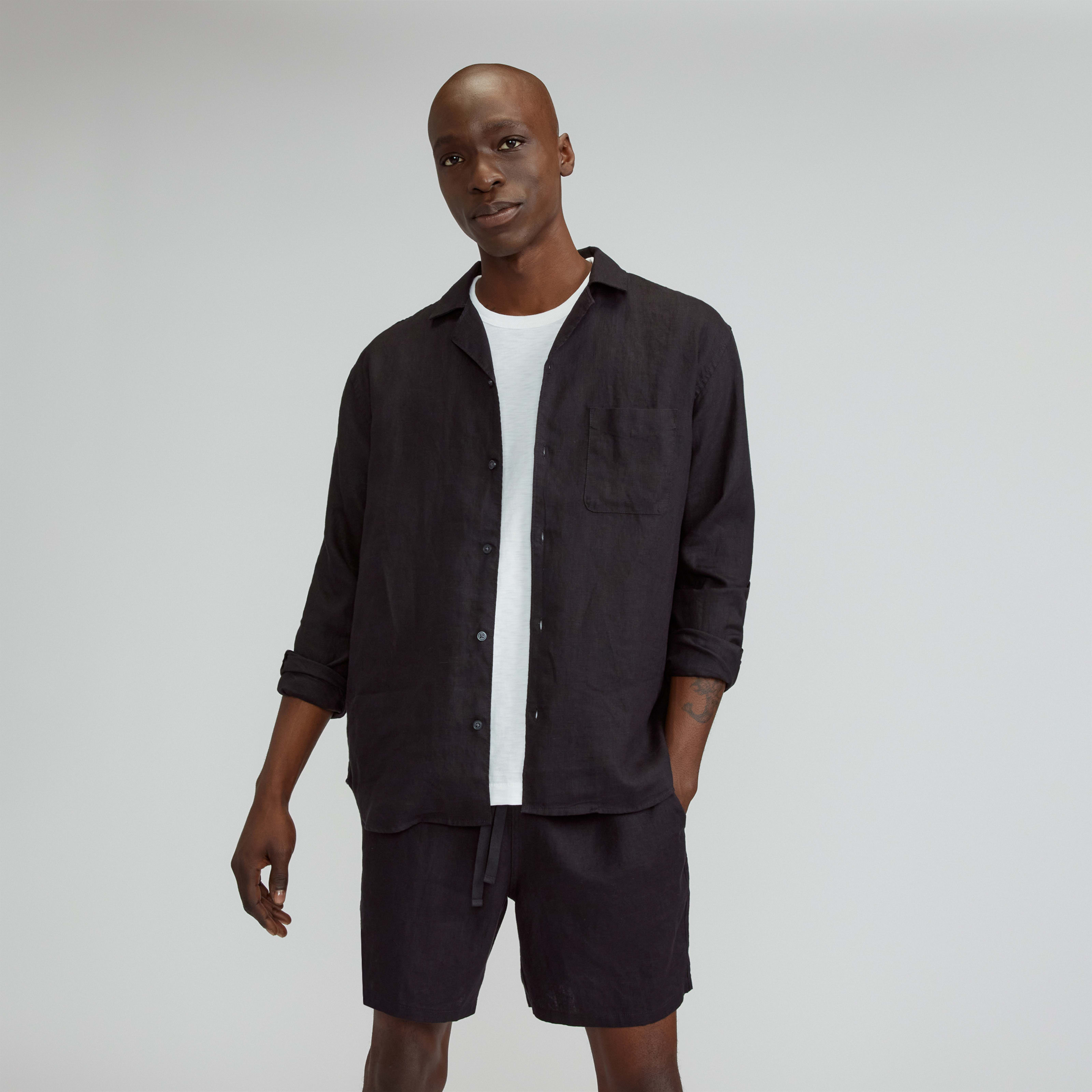Men's Relaxed Linen Long Sleeve Camp Shirt by Everlane in Black, Size S | Everlane